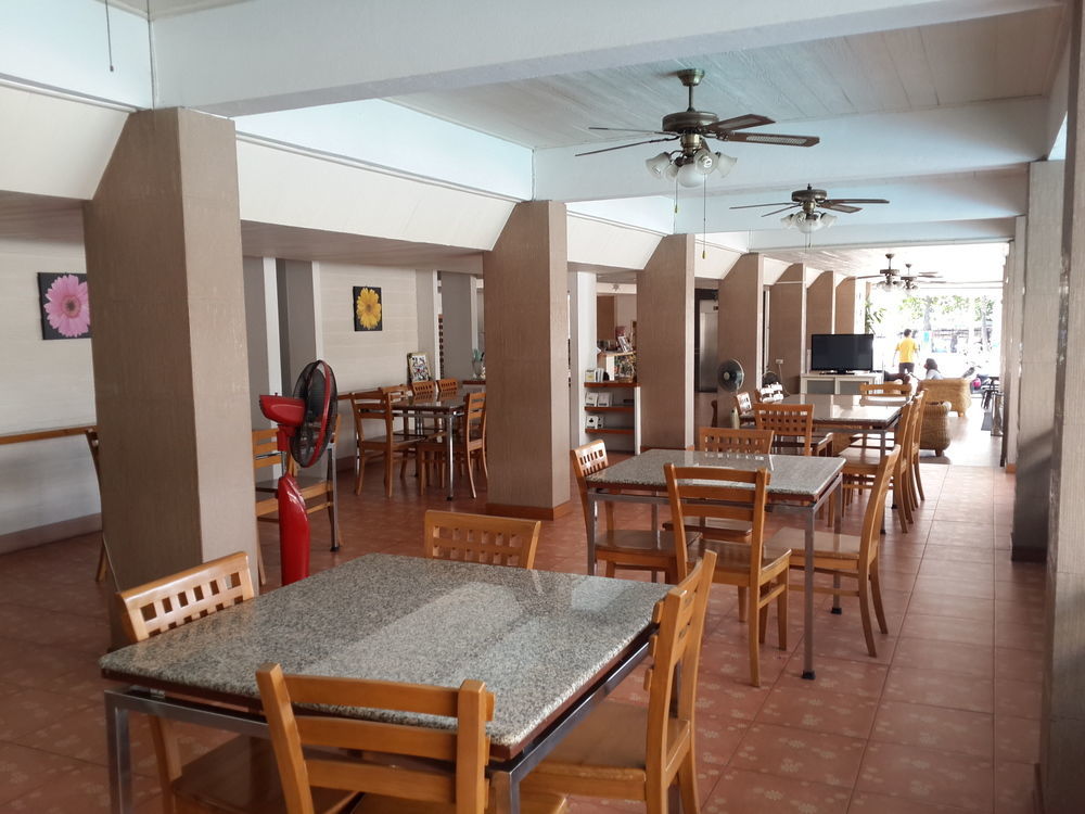Charming Inn Hotel Pattaya Exterior photo