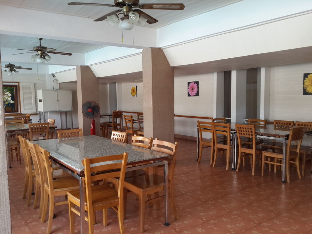 Charming Inn Hotel Pattaya Exterior photo