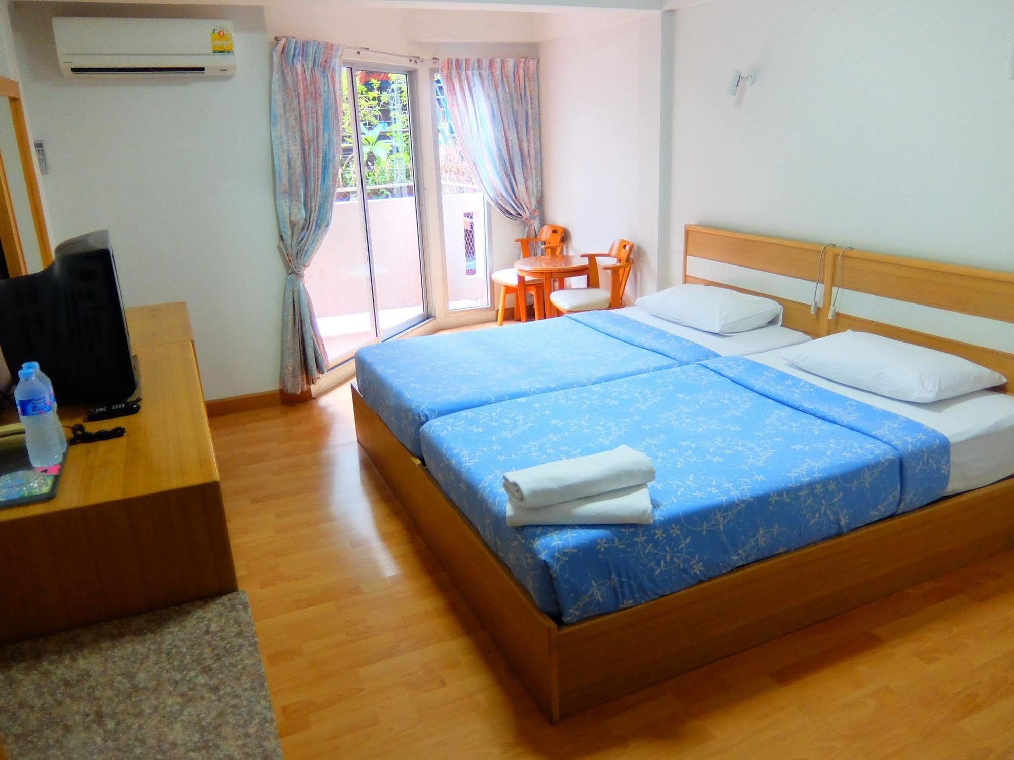 Charming Inn Hotel Pattaya Exterior photo